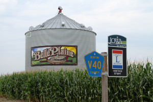 Lincoln ByWay sign in Belle Plaine in front of their grain bin. ©Mike Kelly