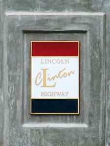 LincolnHwyClintonIowaLHLogoPhotobyHoehnle